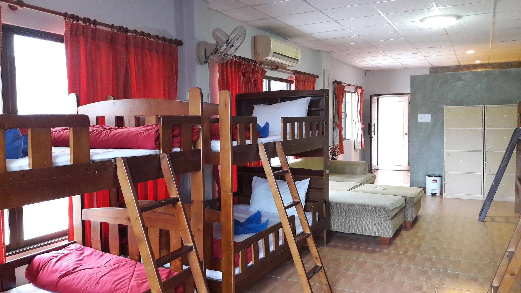 Green Mango Guesthouse Patong Buitenkant foto