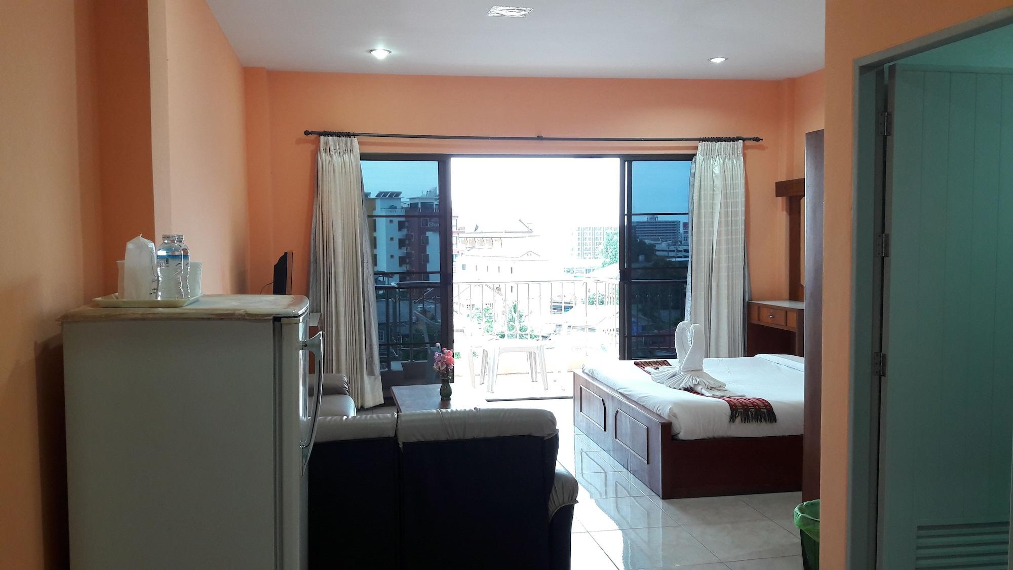Green Mango Guesthouse Patong Buitenkant foto